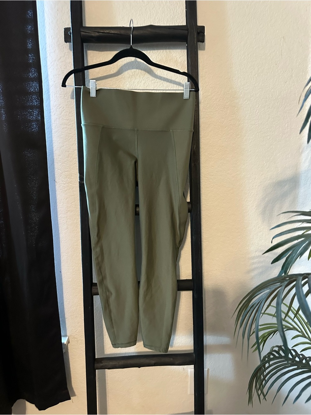 Old Navy Olive Green High-Rise Leggings